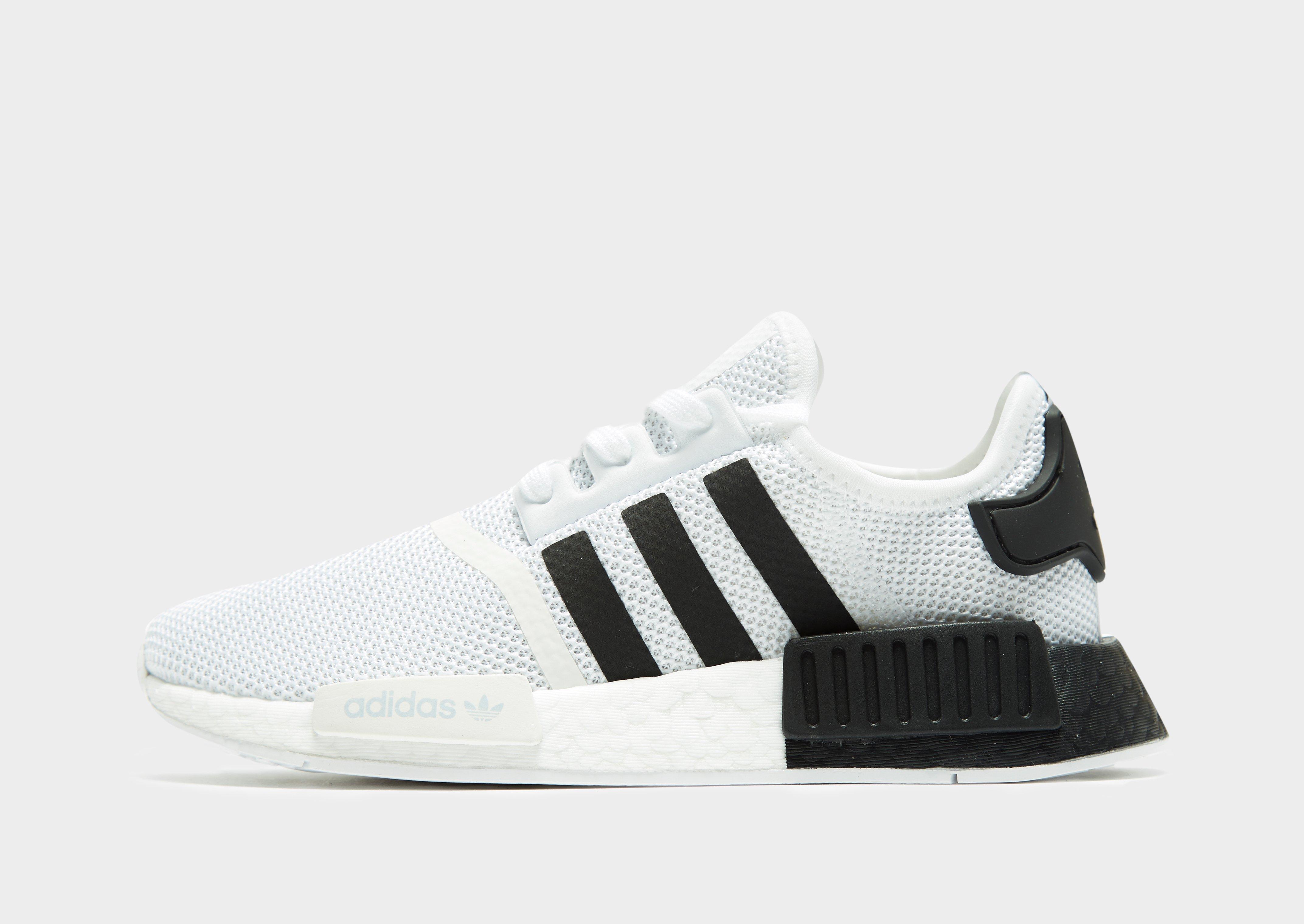 SH Adidas NMD R1 Boost casual breathable running shoes men and Womenshoes FV2548 shrimp skin